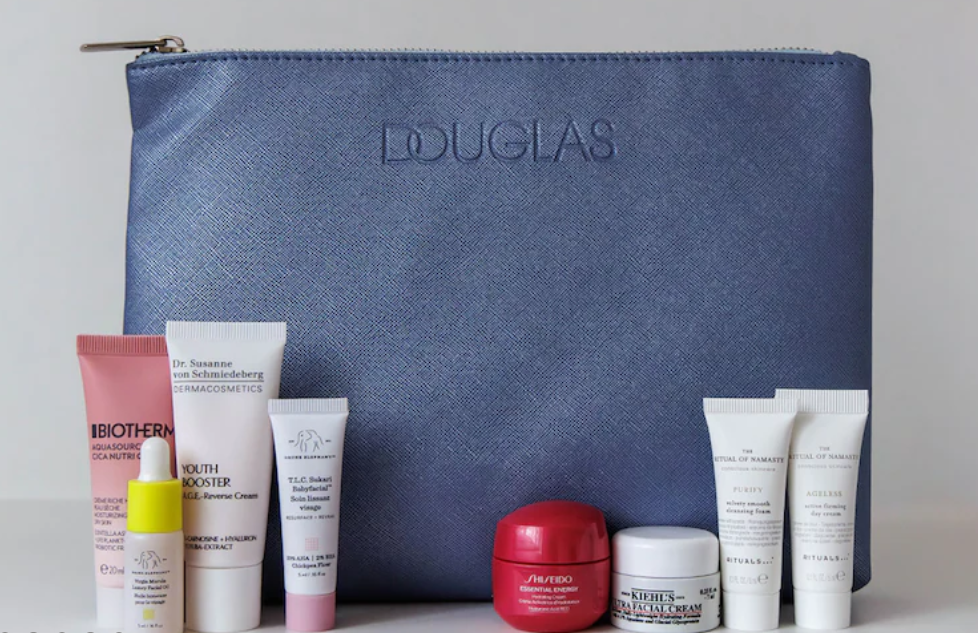 Haar- und Hautpflege, Make Up, Parfüm und mehr gibt es extra günstig mit Douglas Gutscheincode.