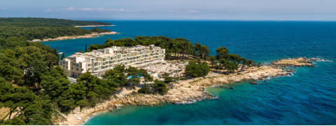 Kroatiens Insel: einfach adoRABle: Valamar Carolina Hotels & Villas **** inkl. Halbpension und 1 Kind bis Ende 12 Jahre frei ab 199 €